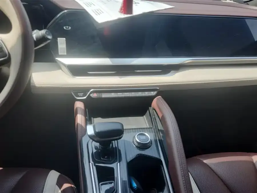 Geely Monjaro Xingyue L 2021 2.0TD DCT EVO 2WD Premium Edition 2022 — миниатюра 4