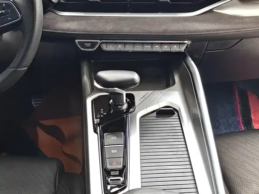 Geely Xingrui Xingrui 2024 2.0TD Qingyun Edition 2024 — миниатюра 4