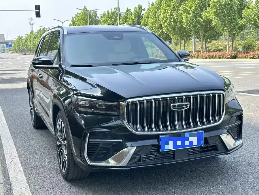 Geely Monjaro Geely Xingyue L 2026 Oriental Yao 2.0TD Automatic Sky Edition 2025 — миниатюра 3