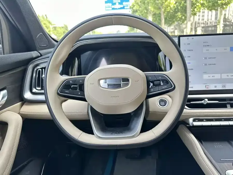 Geely Monjaro Geely Xingyue L 2026 Oriental Yao 2.0TD Automatic Sky Edition 2025 — миниатюра 4
