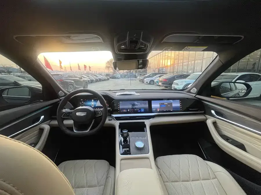 Geely Monjaro Xingyue L 2025 Dongfangyao 2.0TD Automatic 4WD Moon-Watching Edition 2025 — миниатюра 2