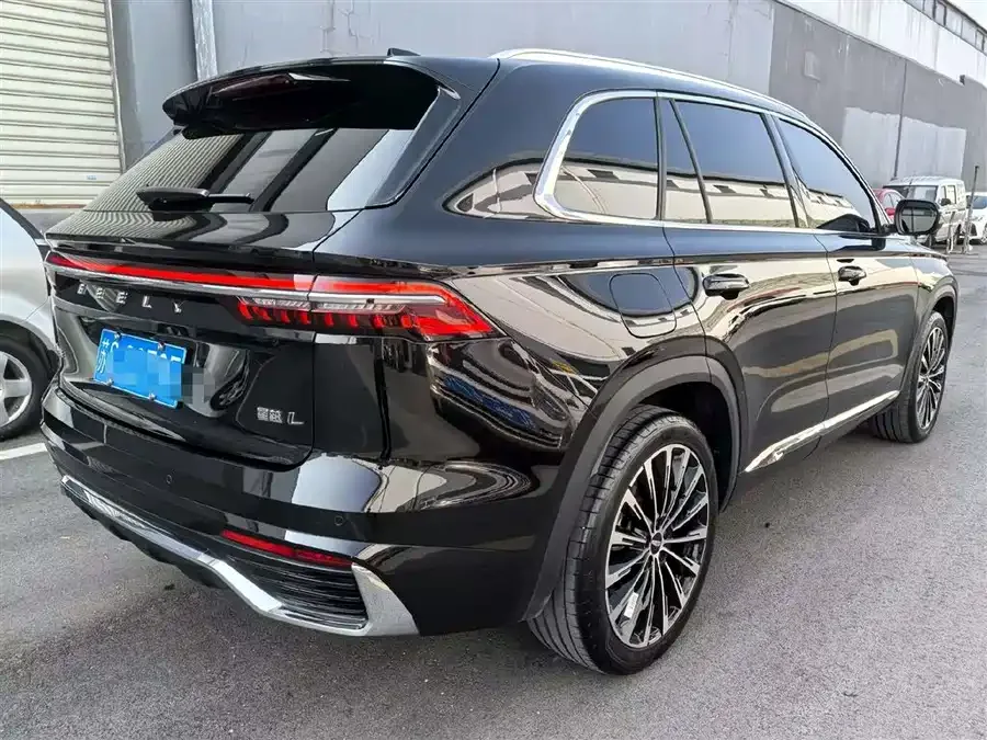 Geely Monjaro Xingyue L 2025 Dongfangyao 2.0TD Automatic Star-gazing Edition 2024 — миниатюра 2
