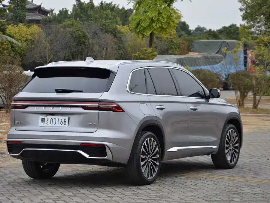 Geely Monjaro Xingyue L 2025 Dongfangyao 2.0TD Automatic Star-gazing Edition 2025 — миниатюра 2
