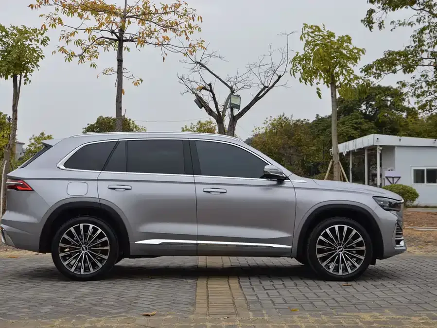 Geely Monjaro Xingyue L 2025 Dongfangyao 2.0TD Automatic Star-gazing Edition 2025 — миниатюра 4