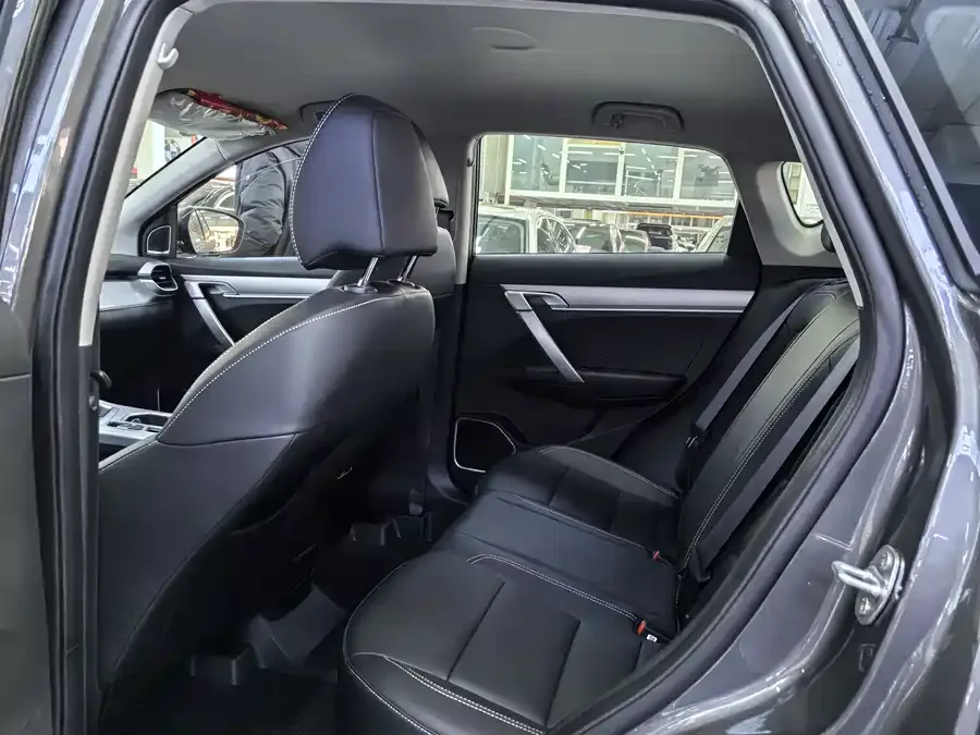 Geely Coolray SX11 Geely Binyue 2025 1.5L CVT Super Power 2026 — миниатюра 3