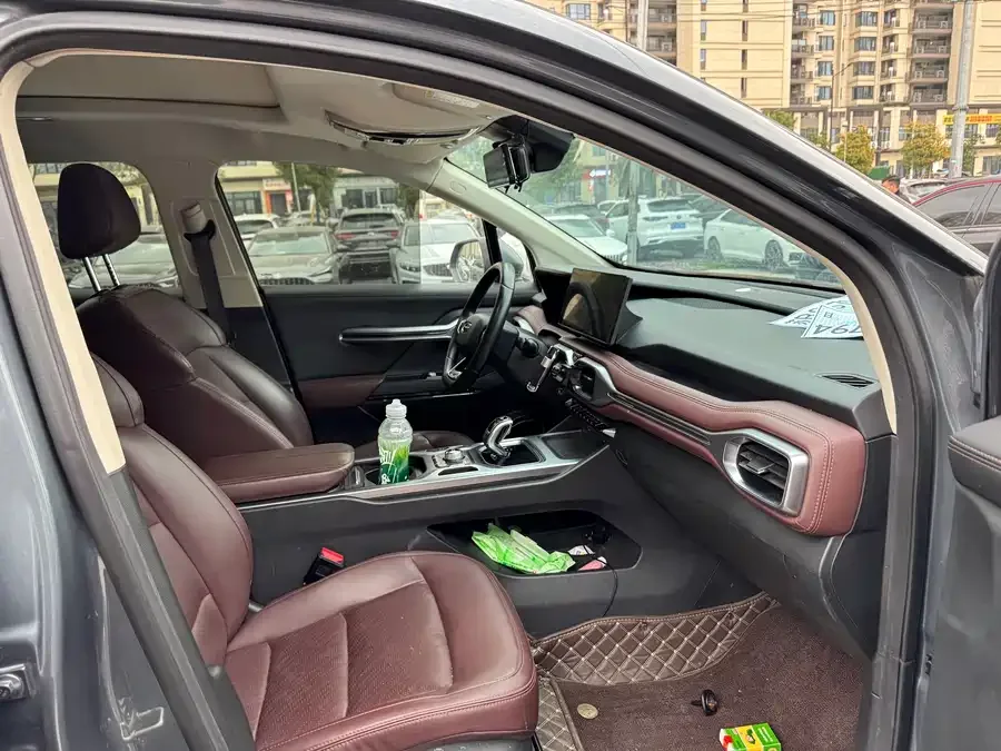Geely Okavango Haoyue 2022 1.8TD Automatic Premium 7 Seaters 2022 — миниатюра 3