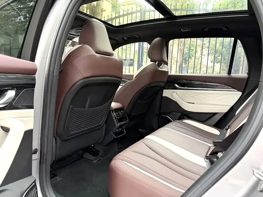 Geely Monjaro Xingyue L 2024 2.0TD High Power Automatic 2WD Yunqi Edition 2024 — миниатюра 2