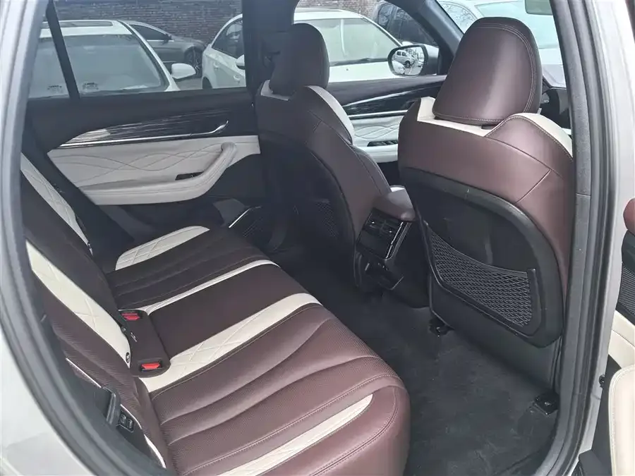 Geely Monjaro Xingyue L 2021 2.0TD DCT EVO 2WD flagship model 2023 — миниатюра 2