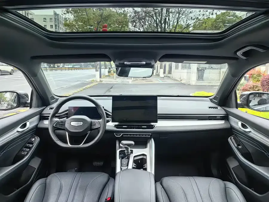 Geely Xingrui Xingrui 2025 Dongfangyao 1.5TD Fuyao Edition 2026 — миниатюра 2