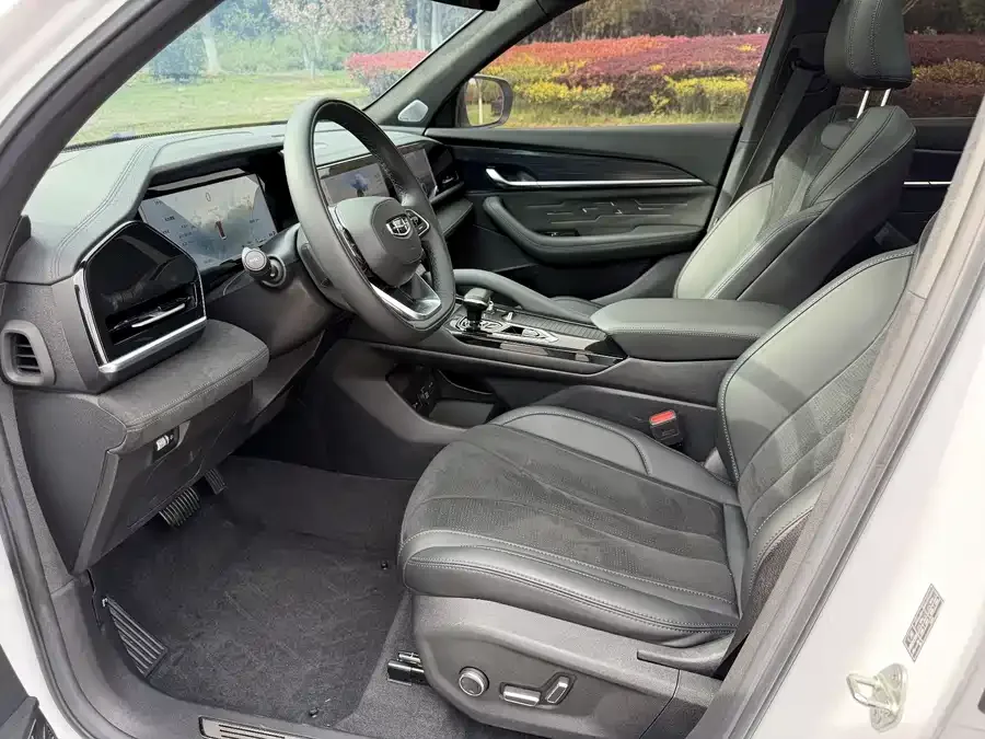 Geely Monjaro Xingyue L 2024 2.0TD High Power Automatic 2WD Skyline Edition 2024 — миниатюра 4