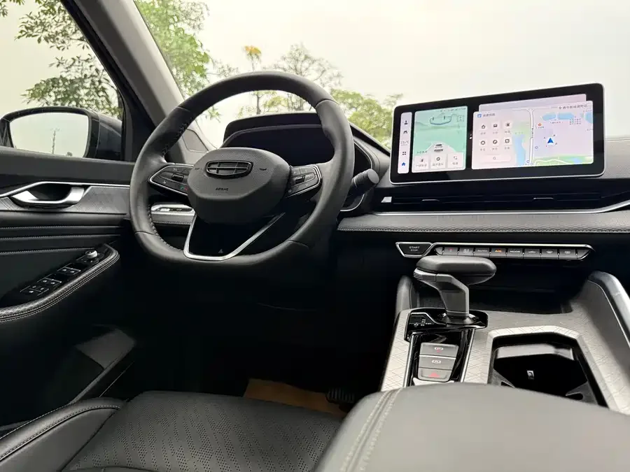 Geely Xingrui Xingrui 2023 2.0TD Luxury 2023 — миниатюра 3