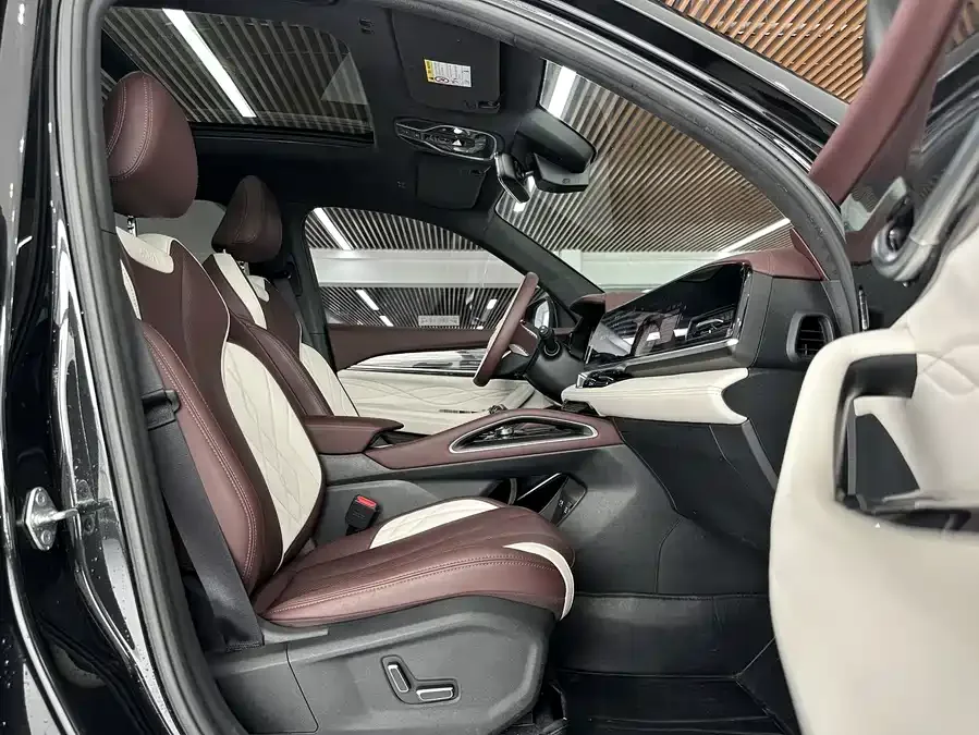 Geely Monjaro Xingyue L 2021 2.0TD DCT EVO 2WD Smart Edition 2022 — миниатюра 3