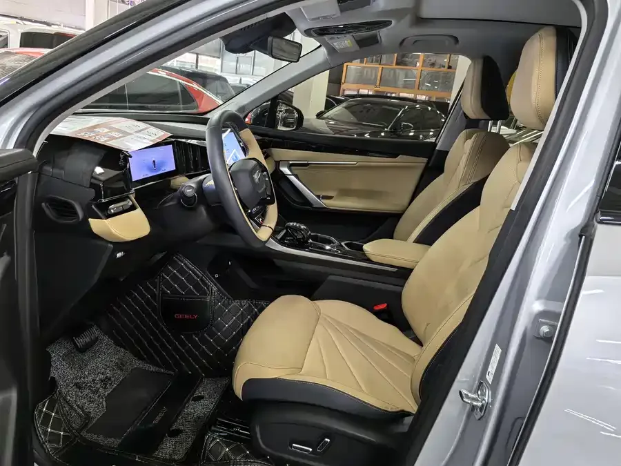 Geely Atlas L Boyue L 2023 1.5TD DCT Premium Edition 2023 — миниатюра 2