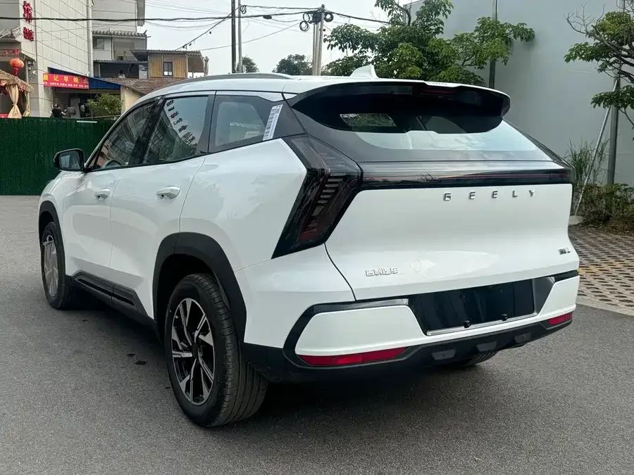 Geely Atlas L Boyue L 2025 fourth generation 1.5TD DCT starts 2026 — миниатюра 2