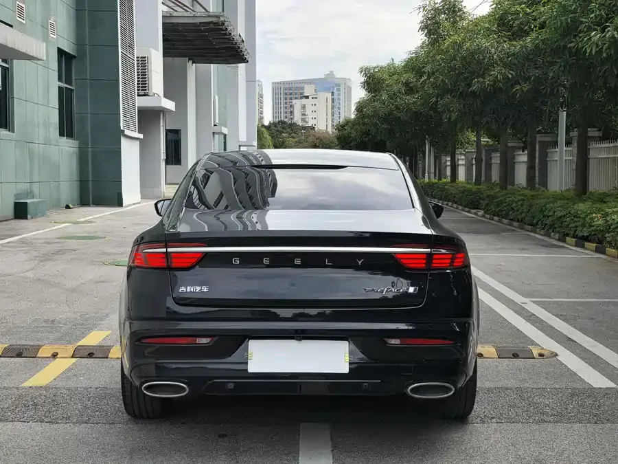 Geely Xingrui Xingrui 2023 2.0TD Premium Edition 2022 — миниатюра 2