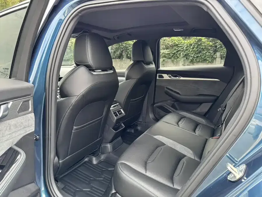 Geely Xingrui Xingrui 2023 2.0TD only available in green version 2023 — миниатюра 2