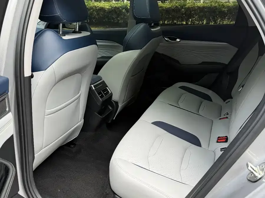 Geely Xingrui Xingrui 2023 2.0TD Premium Edition 2022 — миниатюра 3