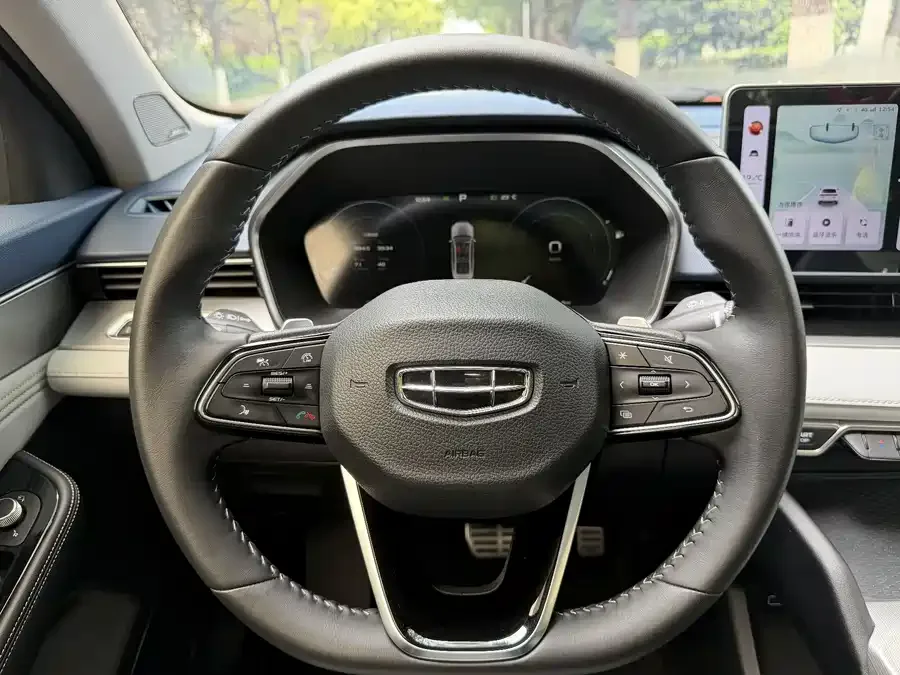 Geely Xingrui Xingrui 2023 2.0TD Premium Edition 2022 — миниатюра 4