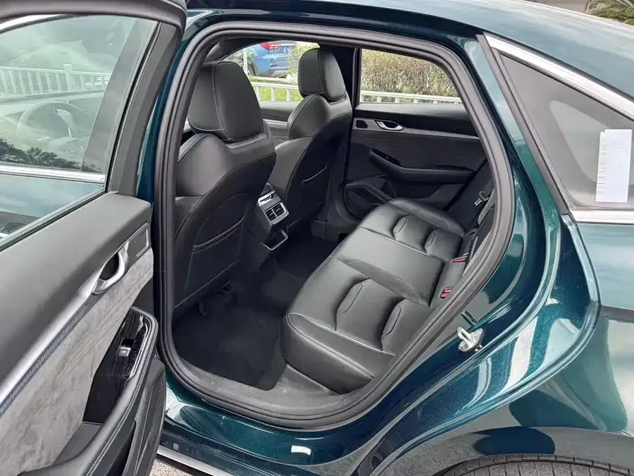 Geely Xingrui Xingrui 2023 2.0TD only available in green version 2023 — миниатюра 2