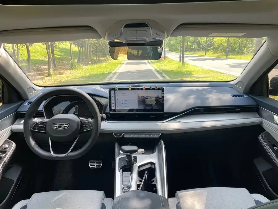 Geely Xingrui Xingrui 2023 2.0TD Premium Edition 2023 — миниатюра 2