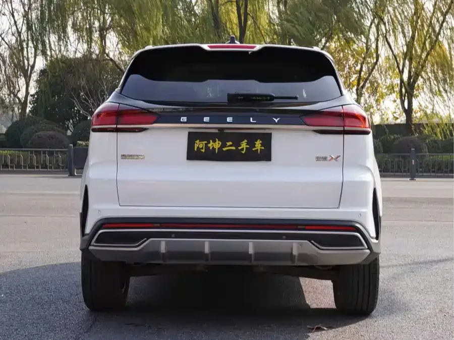 Geely Atlas Boyue 2022 Boyue X 1.8TD DCT Intelligent Edition 2022 — миниатюра 2