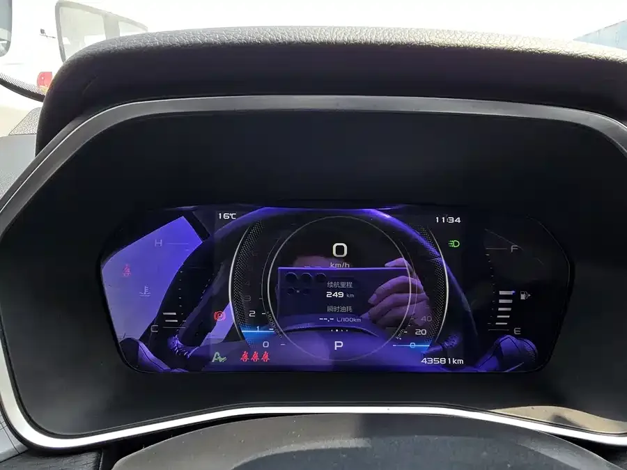 Geely Xingrui Xingrui 2023 2.0TD Luxury 2022 — миниатюра 4