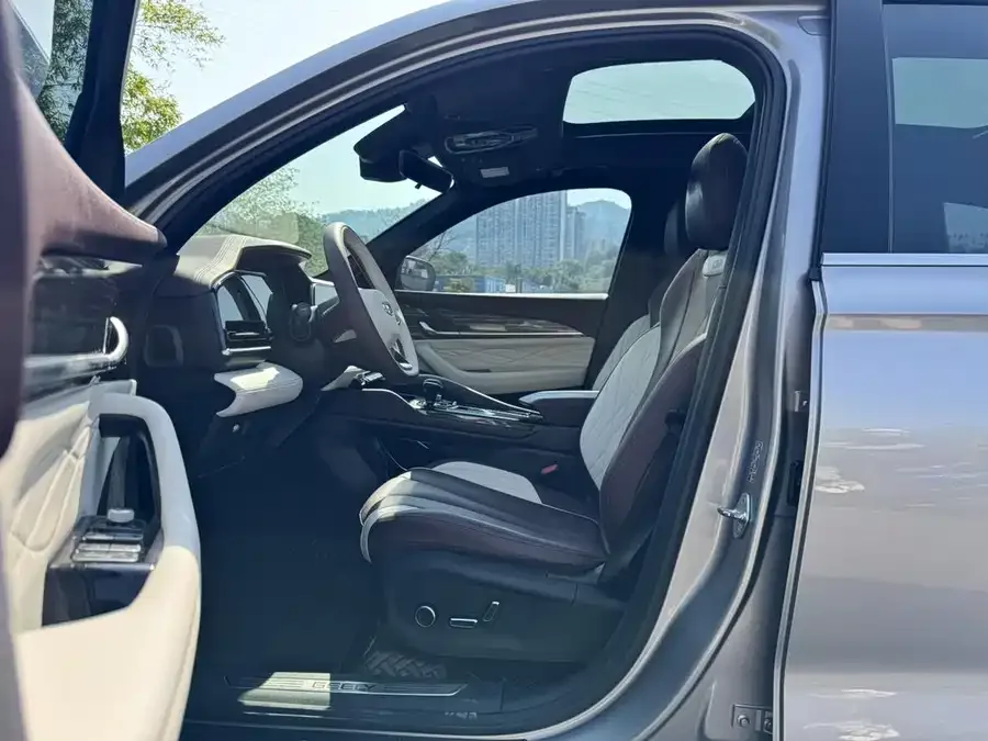 Geely Monjaro Xingyue L 2021 2.0TD DCT EVO 2WD Premium Edition 2023 — миниатюра 4