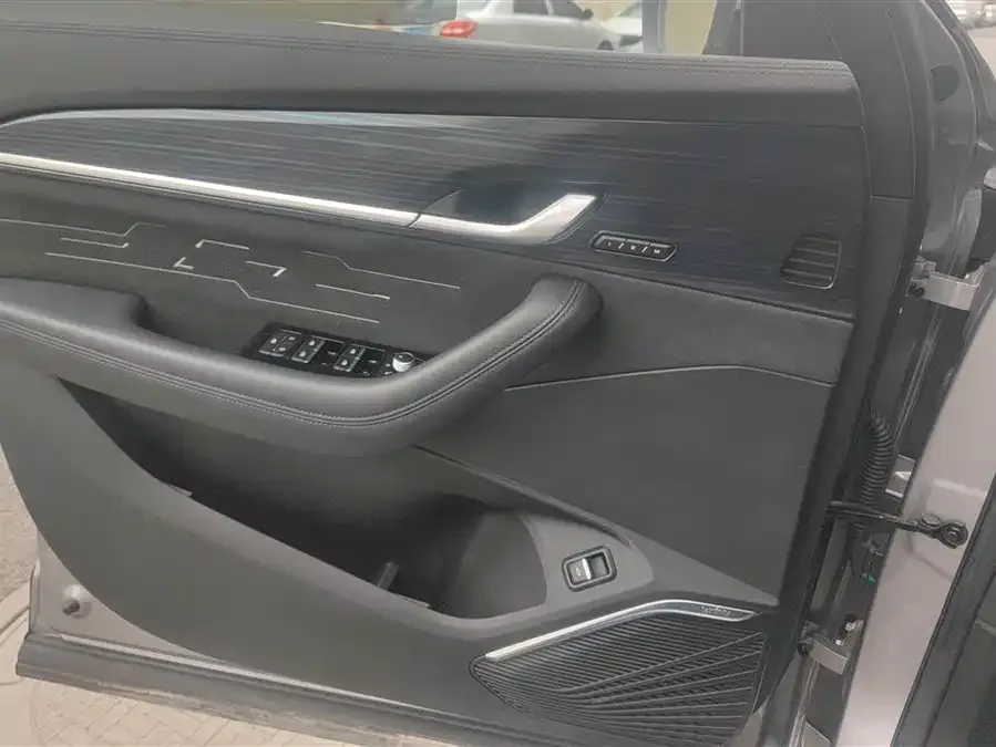 Geely Monjaro Xingyue L 2024 2.0TD High Power Automatic 2WD Skyline Edition 2023 — миниатюра 4