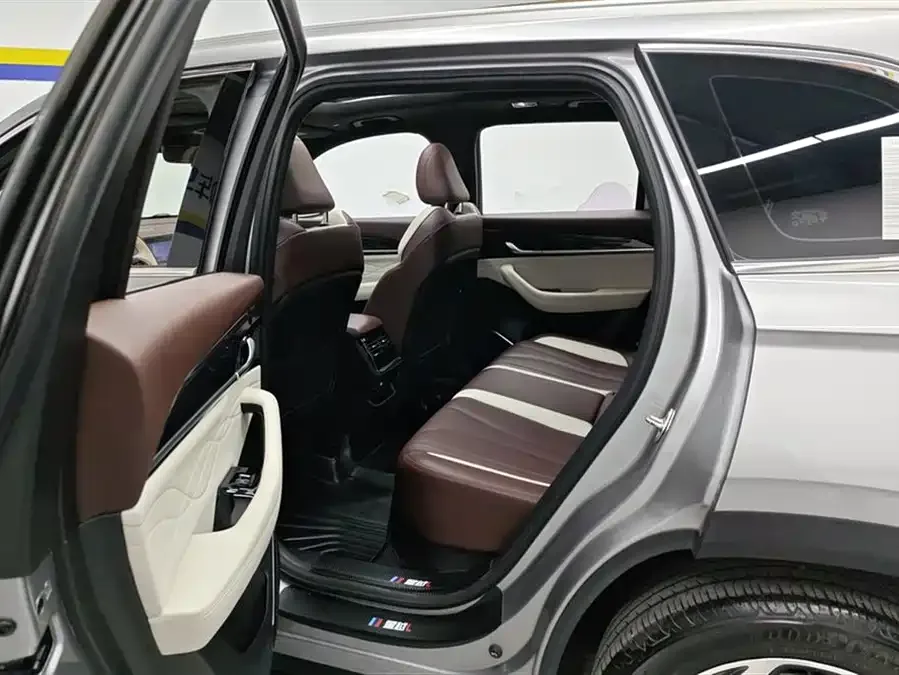 Geely Monjaro Xingyue L 2021 2.0TD DCT EVO 2WD Premium Edition 2023 — миниатюра 5