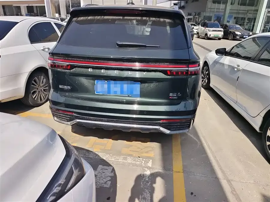 Geely Monjaro Xingyue L 2025 Dongfangyao 2.0TD Automatic 4WD Moon-Watching Edition 2024 — миниатюра 3