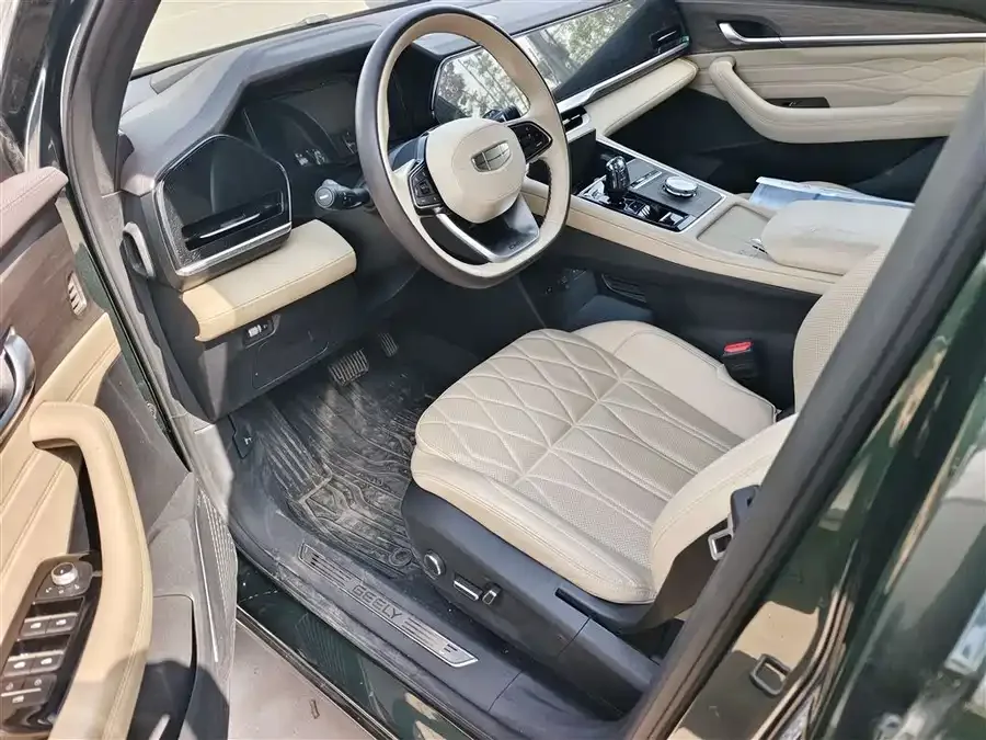 Geely Monjaro Xingyue L 2025 Dongfangyao 2.0TD Automatic 4WD Moon-Watching Edition 2024 — миниатюра 4