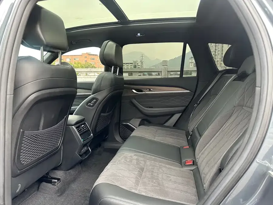 Geely Monjaro Xingyue L 2025 Dongfangyao 2.0TD Automatic Star-gazing Edition 2025 — миниатюра 2