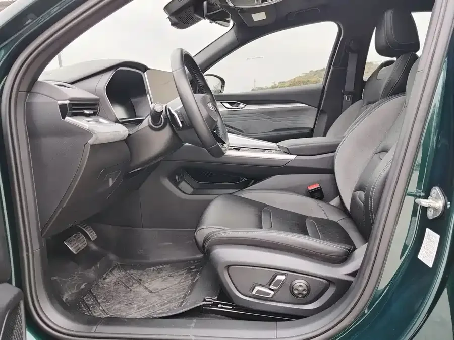 Geely Xingrui Xingrui 2023 2.0TD only available in green version 2023 — миниатюра 2