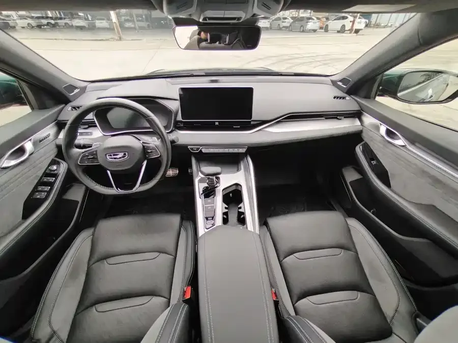 Geely Xingrui Xingrui 2023 2.0TD only available in green version 2023 — миниатюра 3