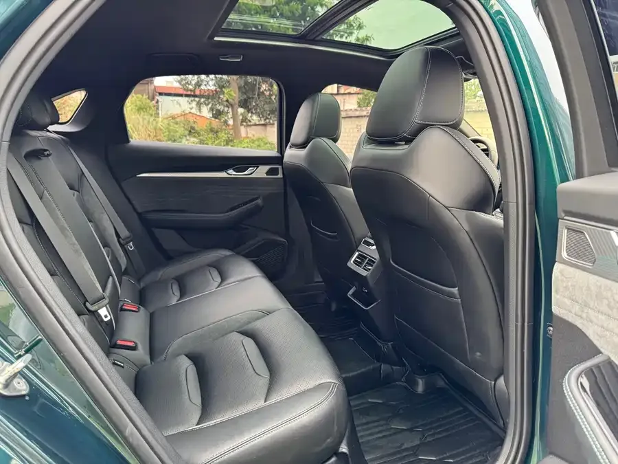 Geely Xingrui Xingrui 2023 2.0TD only available in green version 2022 — миниатюра 3