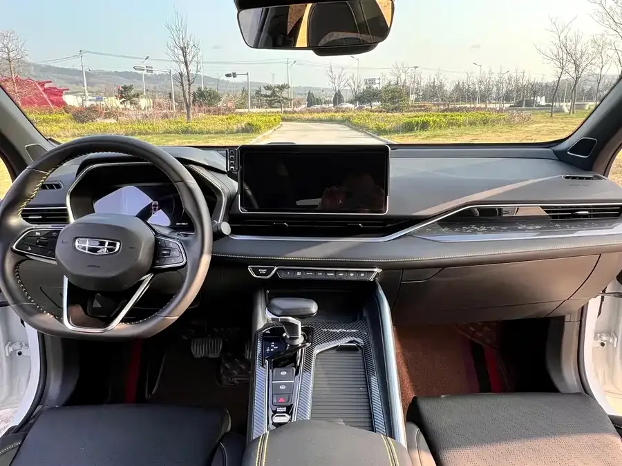 Geely Xingrui Xingrui 2023 1.5TD Fuyao Edition 2024 — миниатюра 3