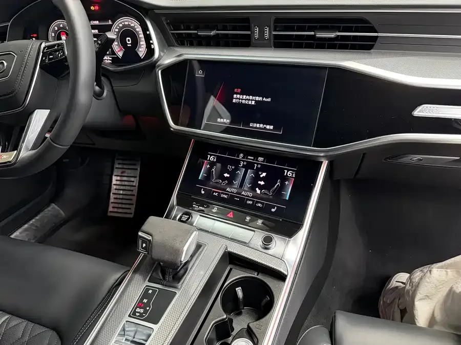 Audi A6L 2024 40 TFSI luxury and dynamic model 2025 — миниатюра 2