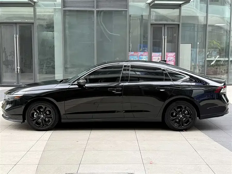 Honda Accord Accord 2025 260TURBO Luxury Edition 2025 — миниатюра 4