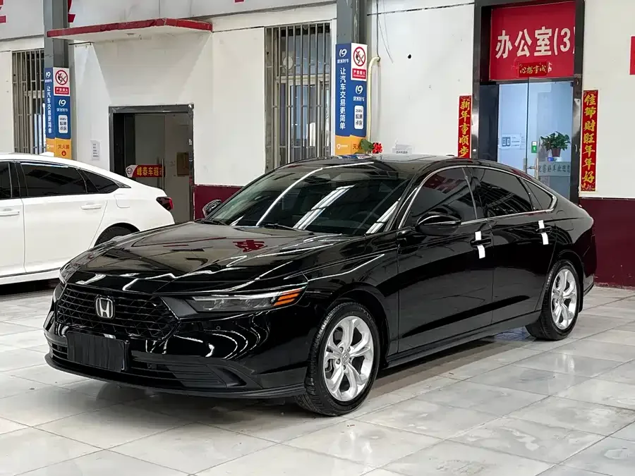 Honda Accord Accord 2023 260TURBO Smart Edition 2024 — фото 1, купить с доставкой в Москву