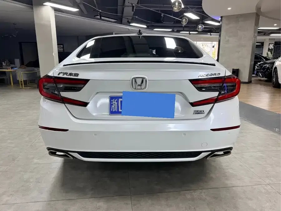 Honda Accord 2022 Accord 260TURBO Fantasy Night Premium Edition 2023 — миниатюра 2