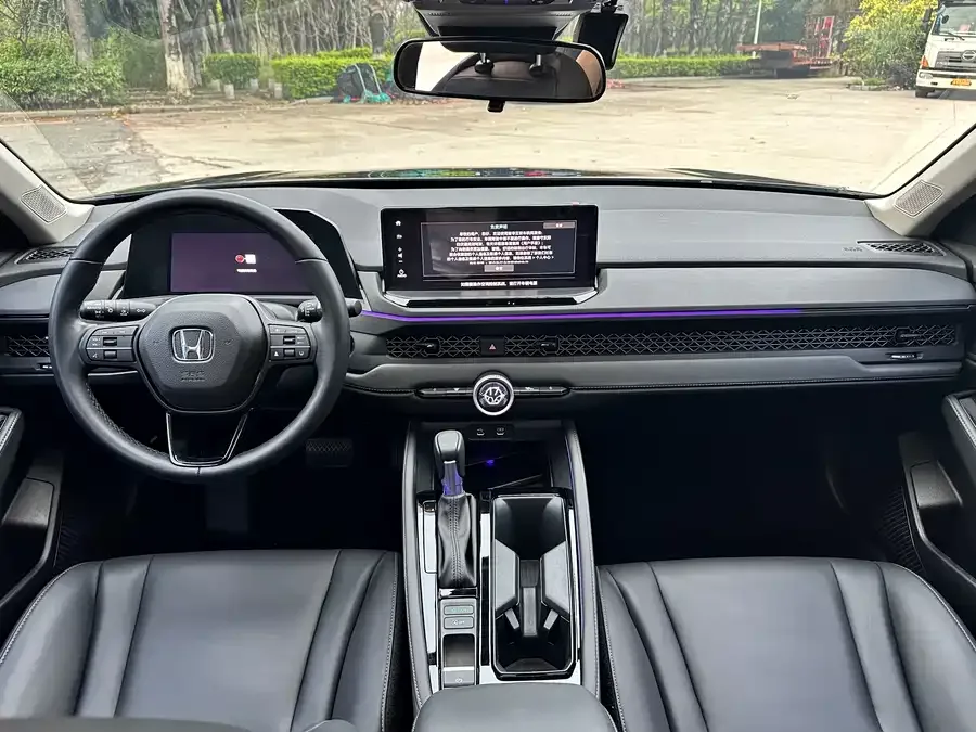 Honda Accord Accord 2024 260TURBO Luxury Edition 2024 — миниатюра 2