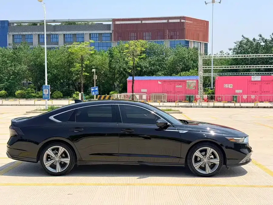 Honda Accord Accord 2023 260TURBO Excellence Edition 2023 — миниатюра 4