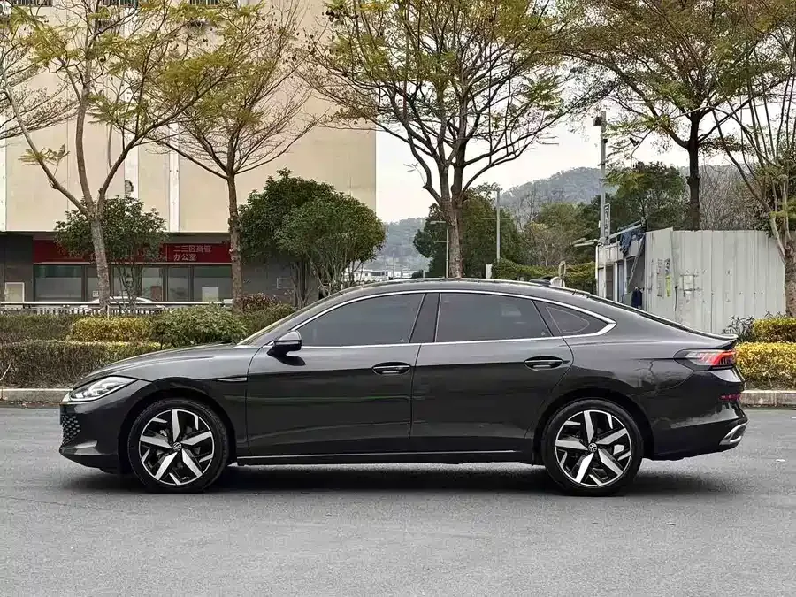 Volkswagen Lamando 2023 Lingdu Lingdu L 280TSI DSG Cool Edition 2023 — миниатюра 3