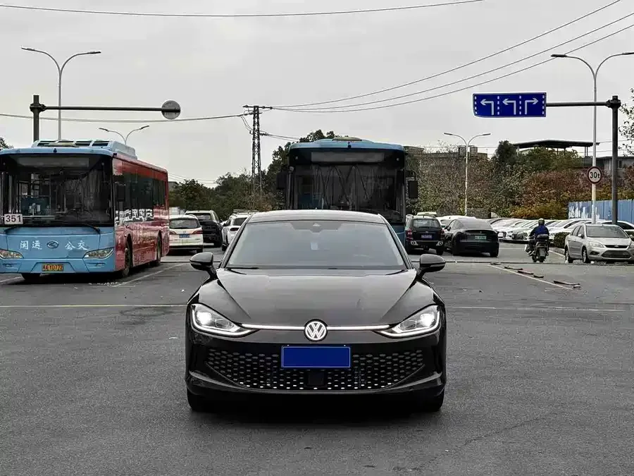Volkswagen Lamando 2023 Lingdu Lingdu L 280TSI DSG Cool Edition 2023 — фото 1, купить с доставкой в Москву