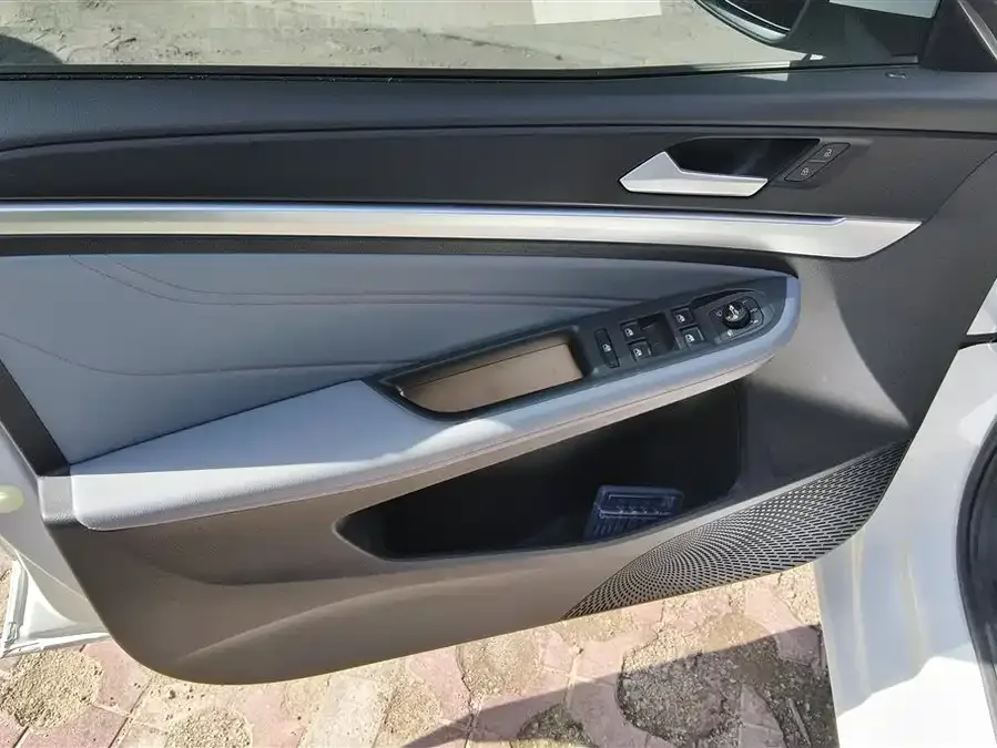 Volkswagen Lamando 2024 Lingdu Lingdu L 280TSI DSG Hot Edition 2025 — миниатюра 4