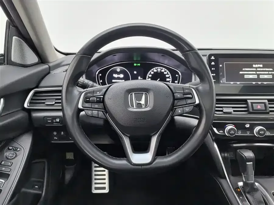 Honda Accord 2022 Accord 260TURBO Fantasy Night Premium Edition 2023 — миниатюра 5