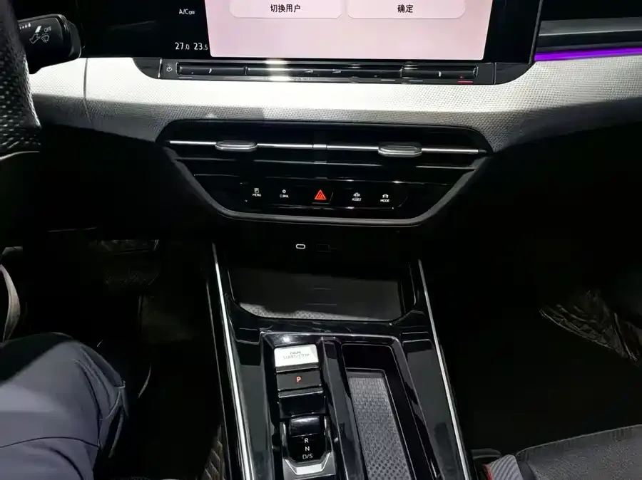 Volkswagen Lamando 2022 Lingdu Lingdu L 280TSI DSG Cool Edition 2023 — миниатюра 2