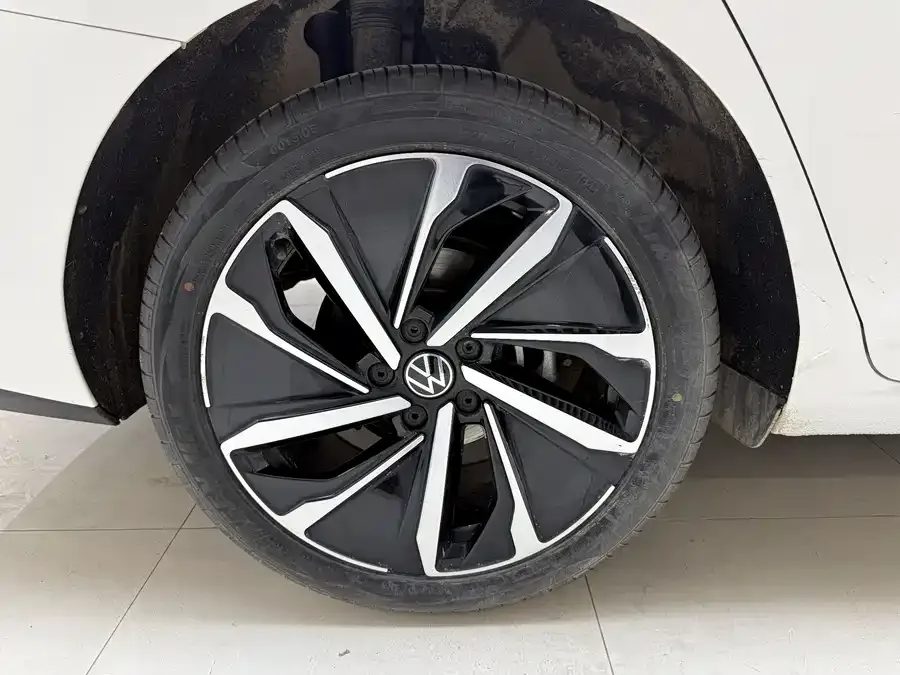 Volkswagen Lamando Lingdu 2022 Lingdu L 280TSI DSG Super Hot Flagship Edition 2022 — миниатюра 4