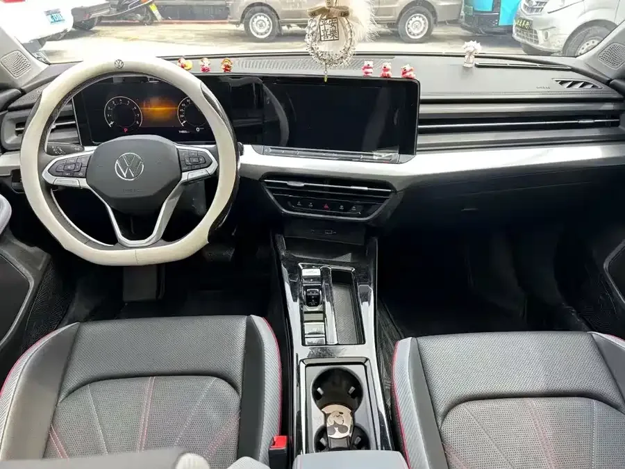 Volkswagen Lamando Lingdu 2025 Lingdu L 280TSI DSG Hot Edition 2025 — миниатюра 2