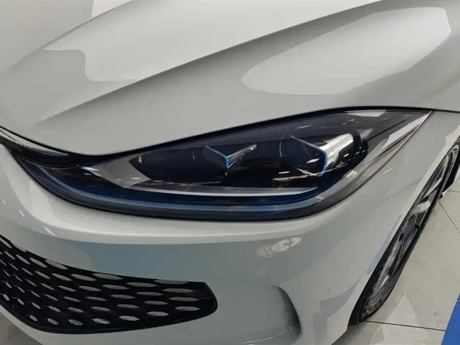 Volkswagen Lamando 2024 Lingdu Lingdu L 280TSI DSG Hot Edition 2024 — миниатюра 2